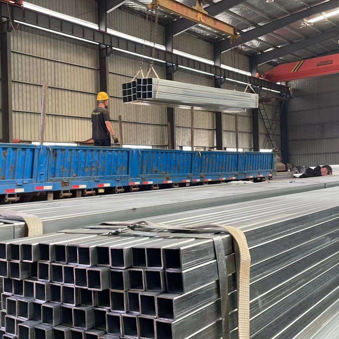 Galvanized seamless pipe square tube