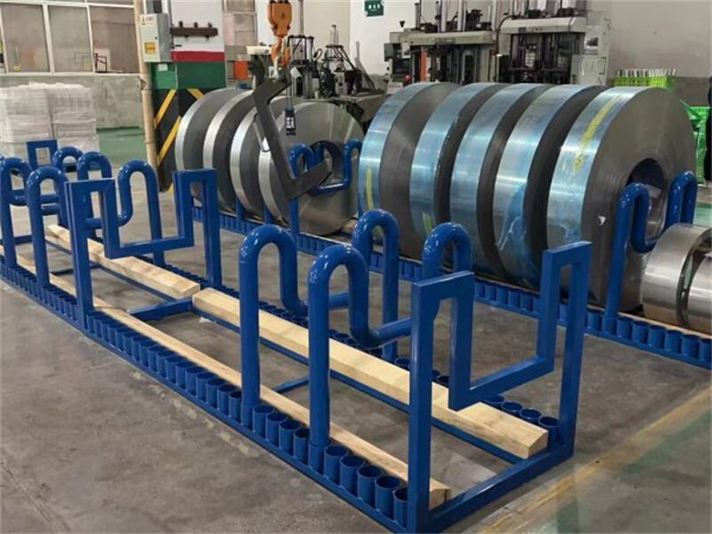 carbon steel strip advantages (1).jpg