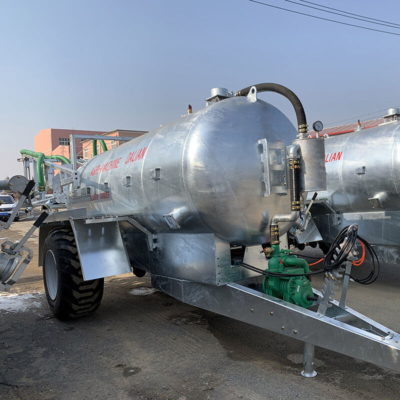 Top-Dressing Success: Using Slurry Tankers to Boost Crop Growth in Early Summer