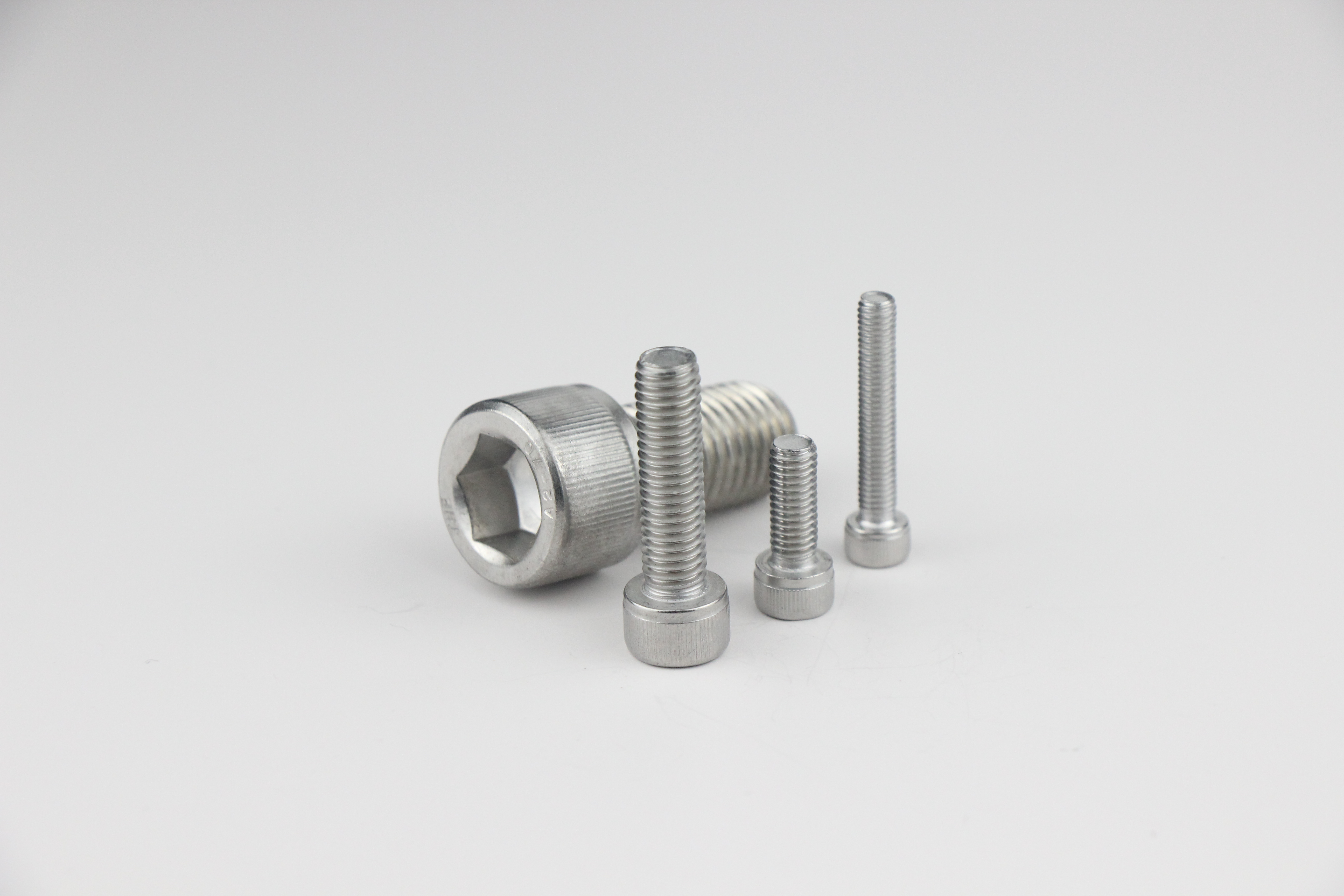 Allen Bolts with Nuts for Precision Fastening