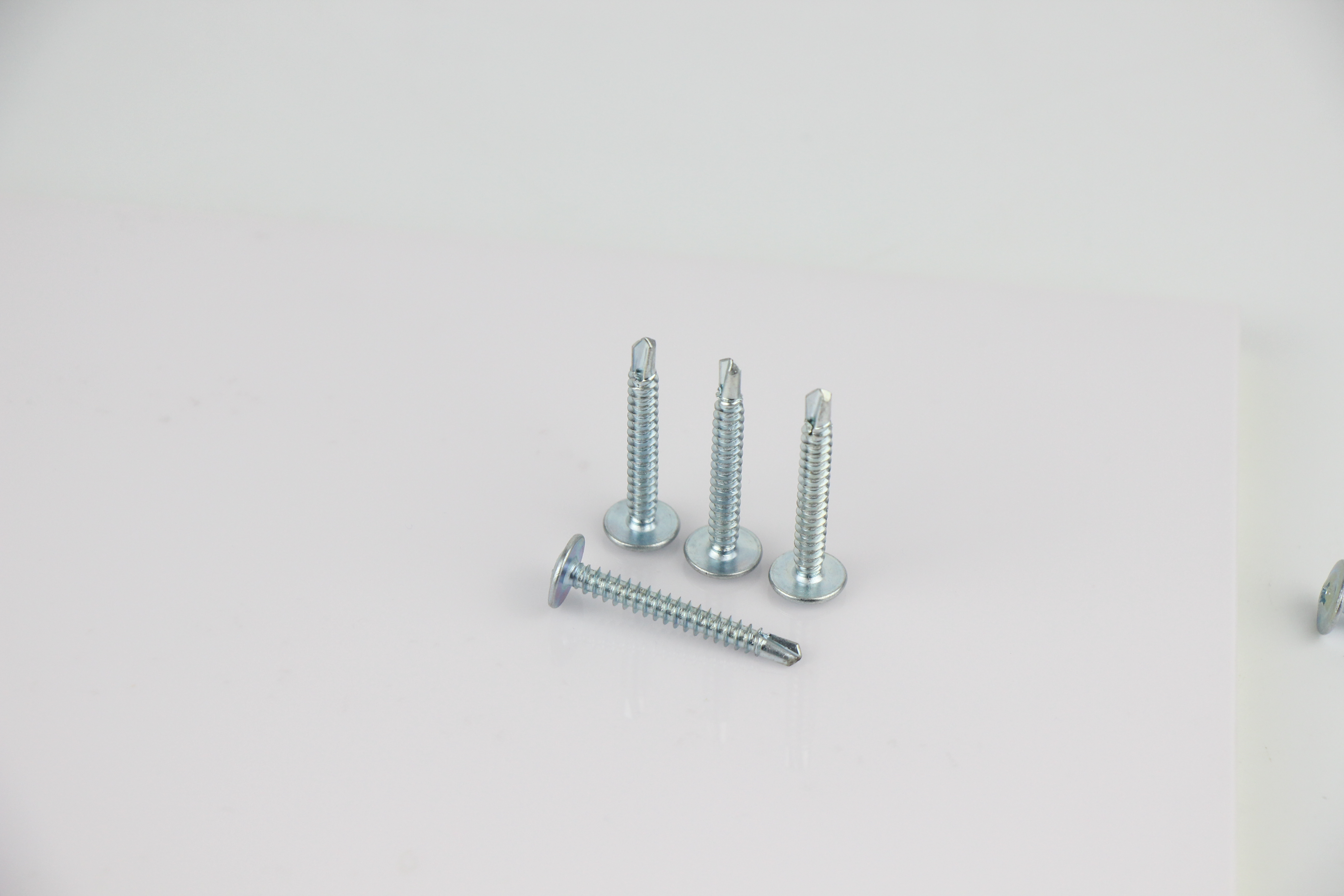 Phillips Head Screws: The Universal Choice for Easy Installation