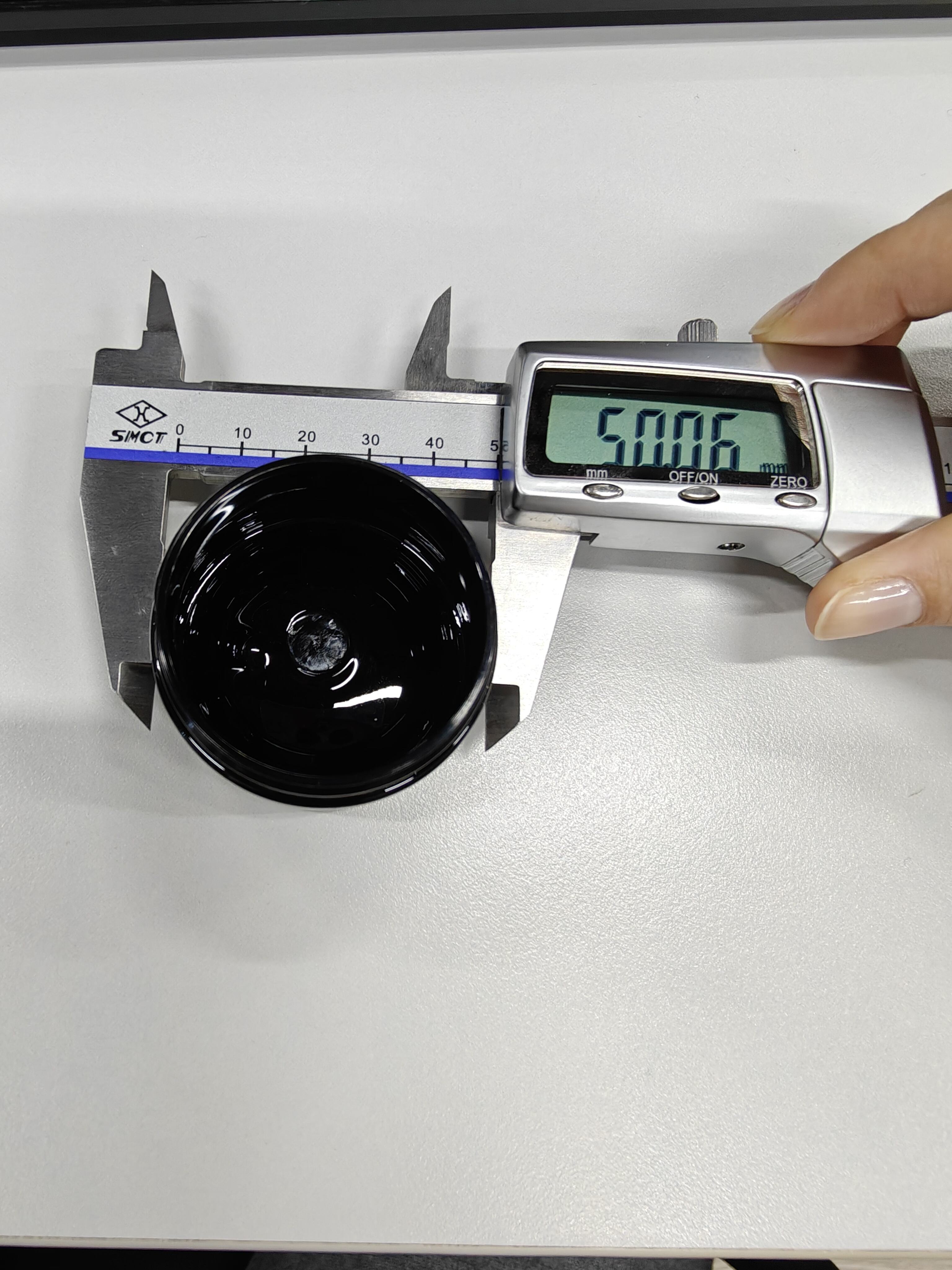 ขวดบรรจุภัณฑ์เครื่องสำอางปากกว้าง สีดำ ขนาด 30 กรัม สำหรับโลชั่นบำรุงผิว เนย ครีมนวดผม และขี้ผึ้งใส่ผม