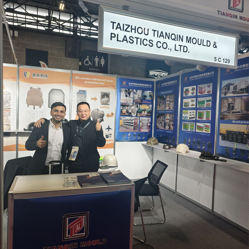 TIANQIN'ın Paris'teki Milipol Paris 2025 ekibi