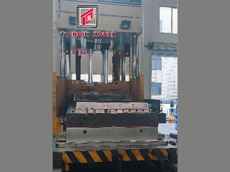 خطوة ضرورية لقالب الحوض المصنوع من المركب القابل للتشكيل (SMC)، إغلاقه وضبطه للتأكد من أن القالب يمكنه العمل بشكل جيد