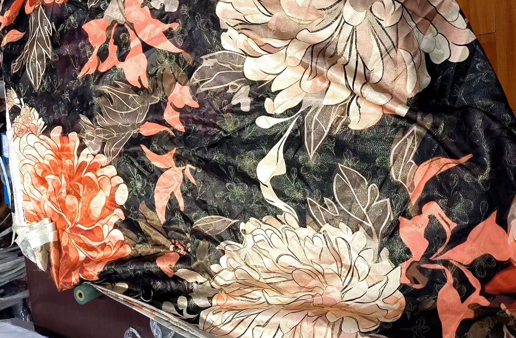 Découvrez les avantages du tissu en soie écologique