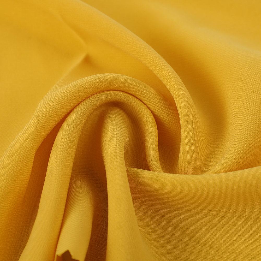 L'avantage anti-froissage du tissu sergé en polyester