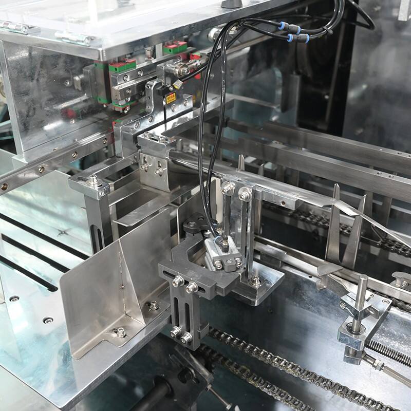 4、伺服推纸开侧耳  Servo Pusher with Side Lug Opening.JPG