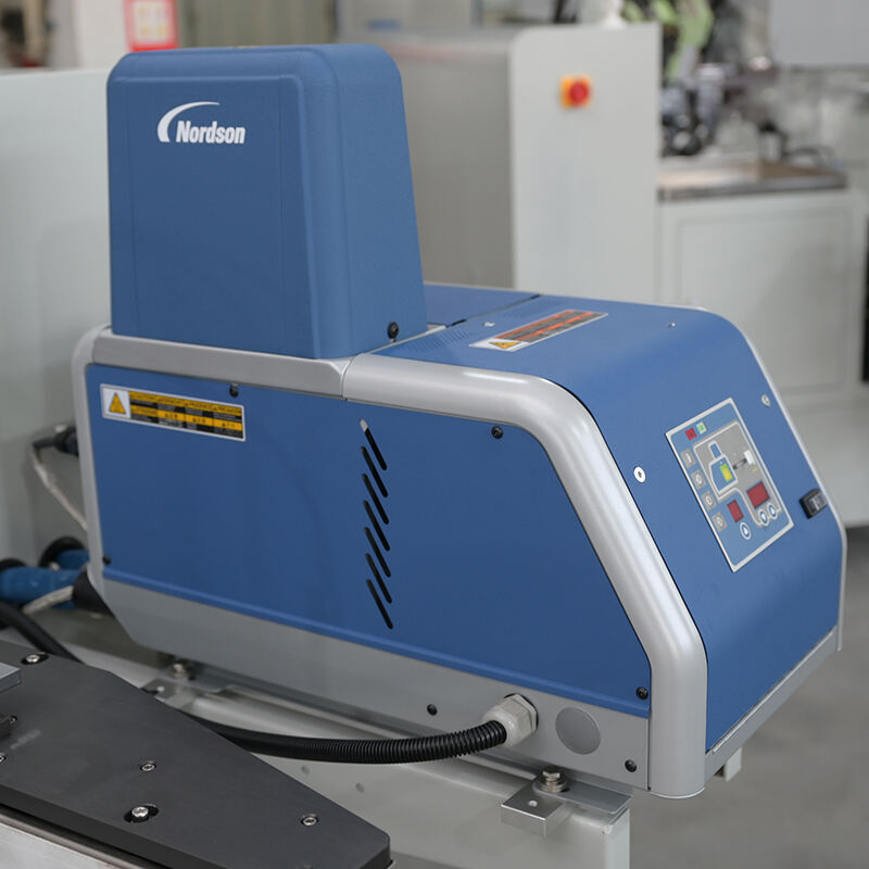 6、热熔胶机Hot melt adhesive machine.JPG