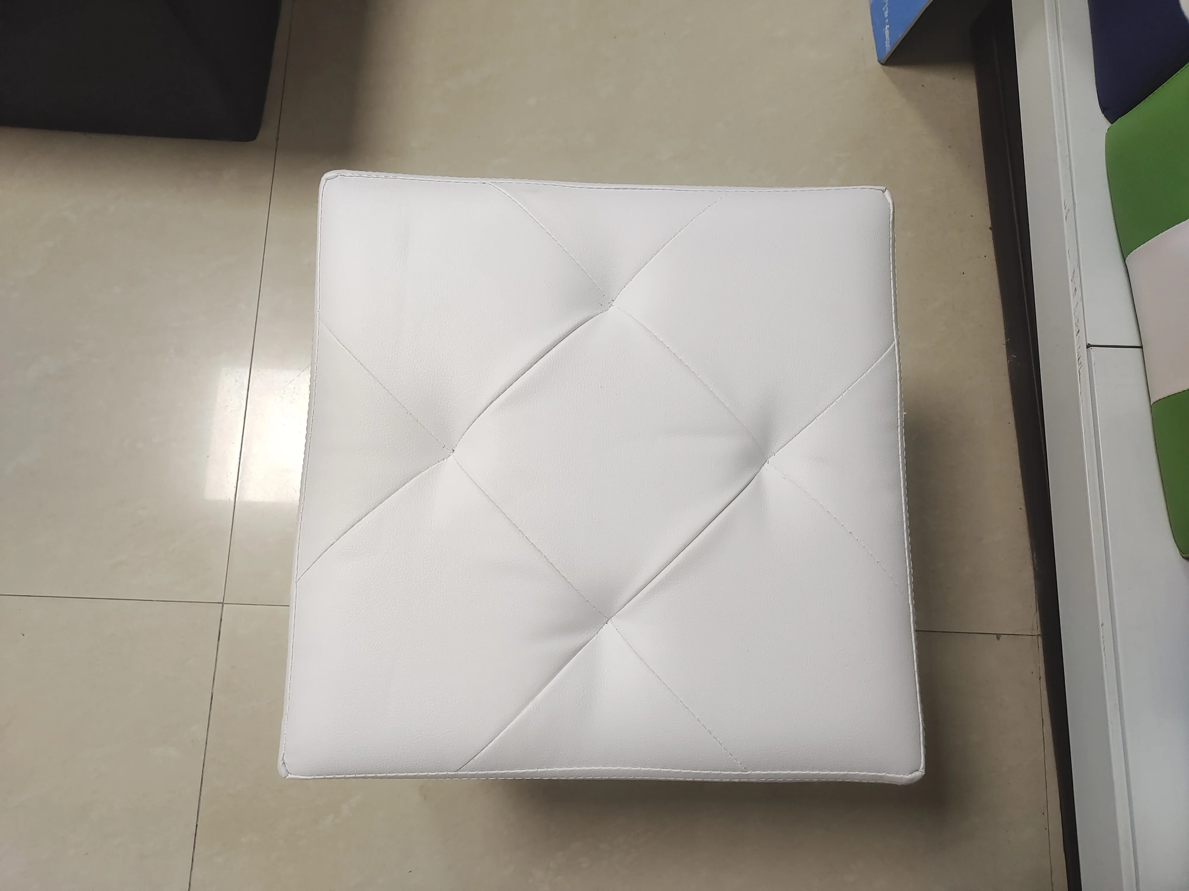 Eleganza senza tempo in bianco