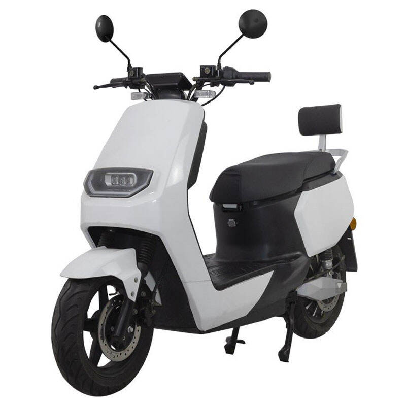 Vente directe Scooter électrique EEC 3000W 71.4V Batterie lithium amovible Moto rapide N5