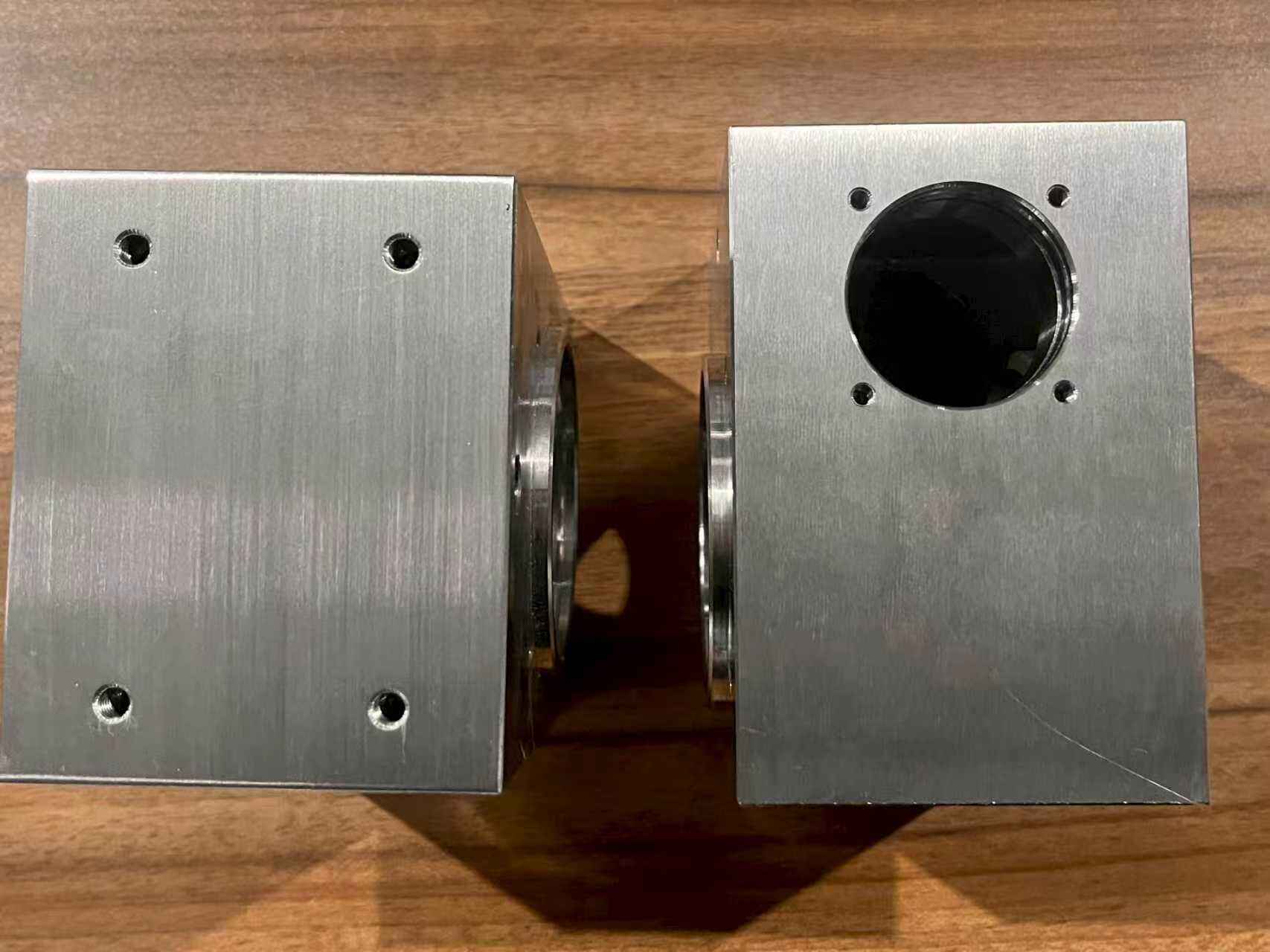 Surface treatment of stainless steel speed reducers: brushed vs. polished