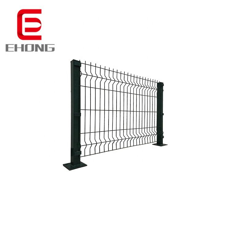 Chinese Manufacture 5x5 3D Galvanized Iron Wire Mesh Steel Welded Wire Mesh Fence factory