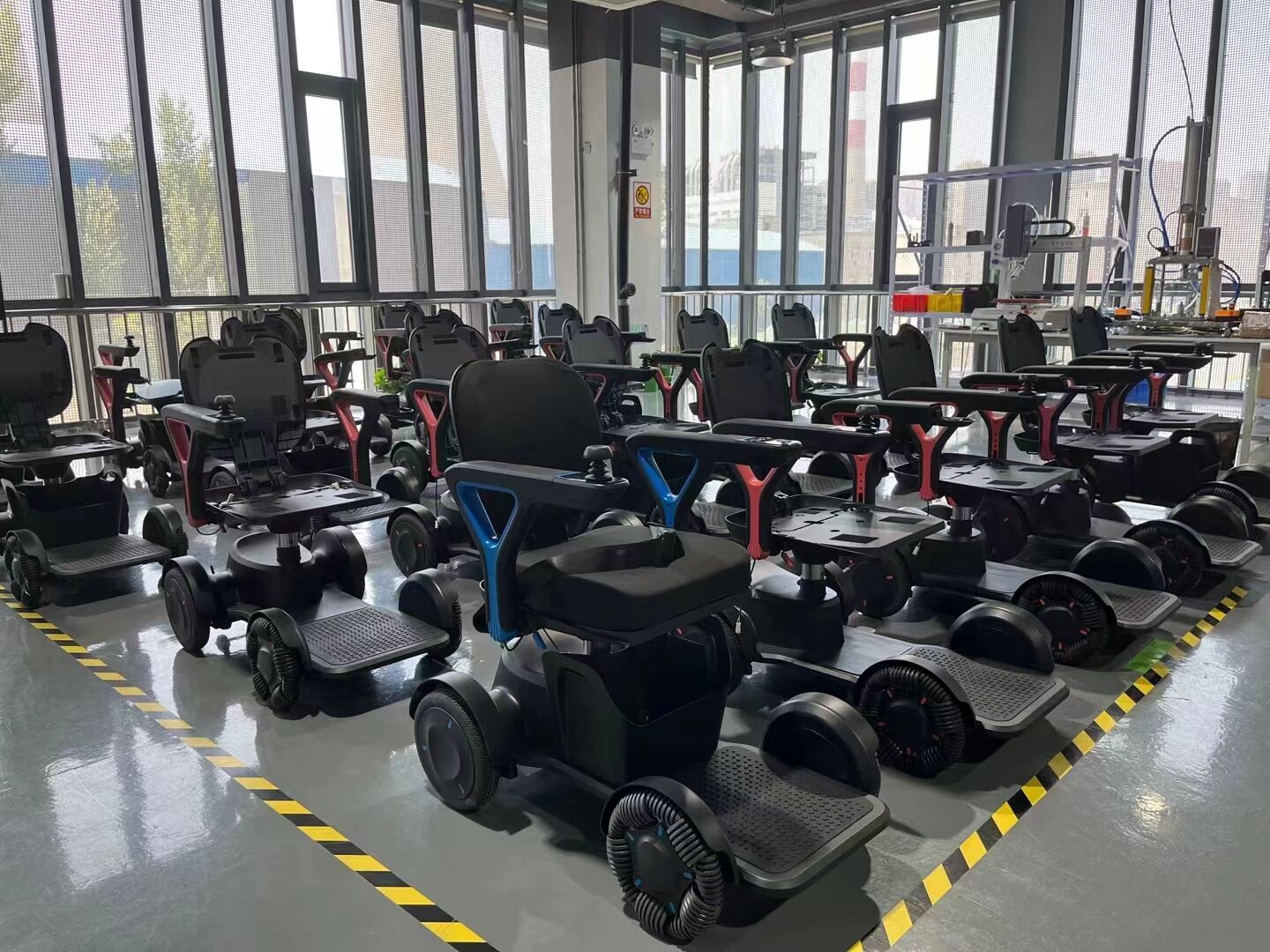 one-piece cast aluminum chassis automotive grade design mobility scooter electric disabled wheel chair electr scooter -Beiz-03 supplier