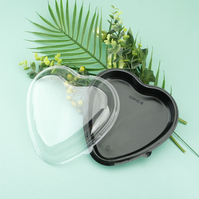 Competitive price and hot selling heart-shaped box with clear lid as gift box for packaging fruit candy cake sushi details