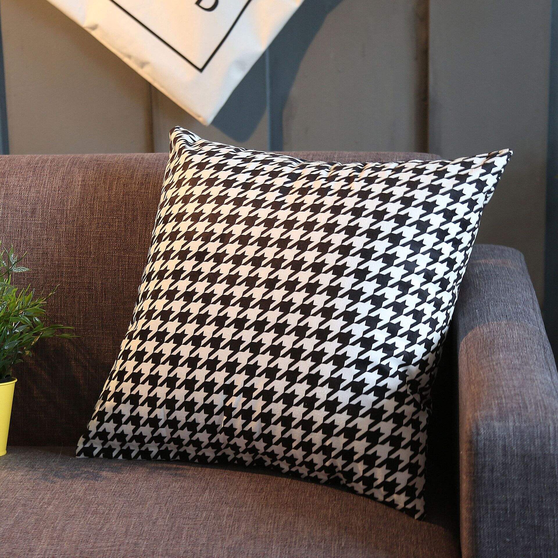 Modern Pillowcase Geometric Black Grid Wholesale Luxury Cotton Linen Cushion Cover Pillow Cover manufacture