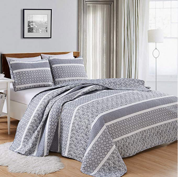 3-Piece Quilt Set with Shams / All-Season Bedspread with Striped Pattern manufacture