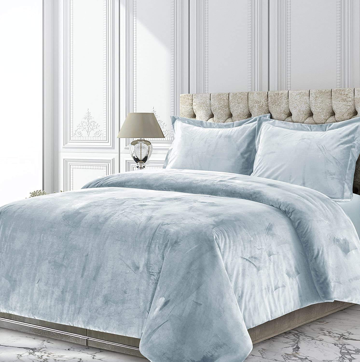 Wholesale 3 Pieces Winter Soft Thick bedding set Velvet comforter Oversized Solid duvet set details