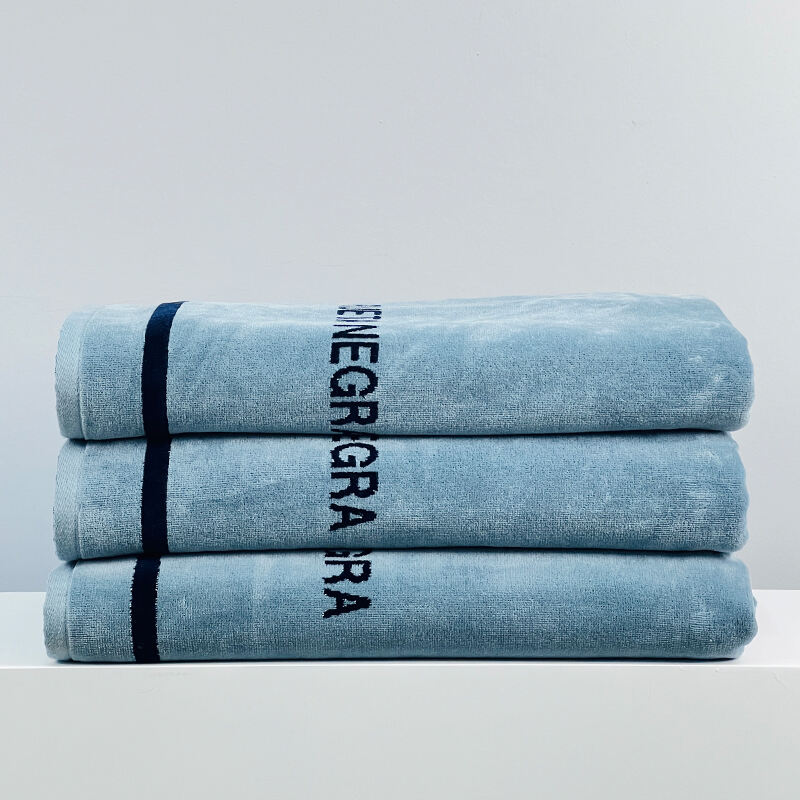 HOT Selling luxury 100% cotton Embroidery swimming towel super soft Water absorption beach towel manufacture