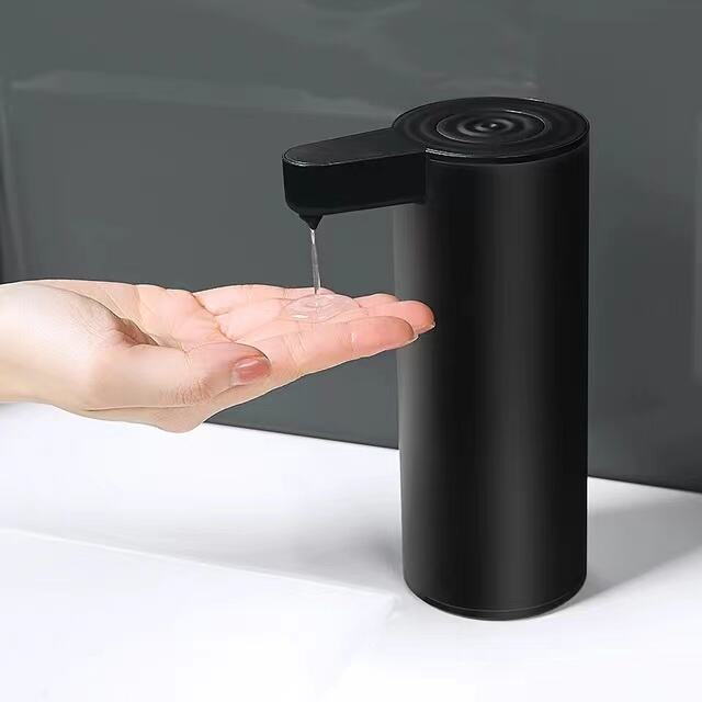 New Multifunctional Bathroom Soap Dispenser Intelligent Sensing Foam Soap Dispenser High Quality USB Charger Hand Sanitizer factory