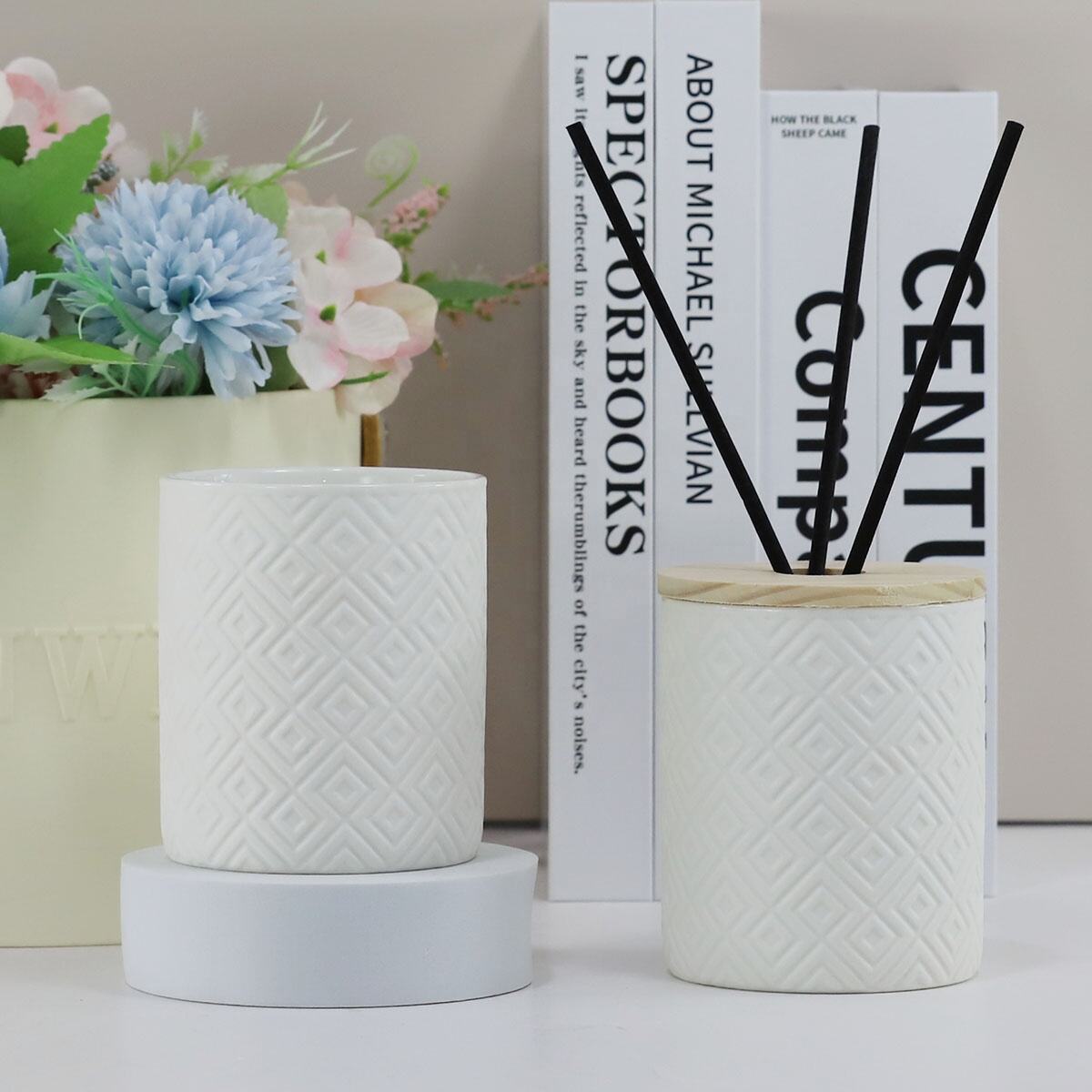 Synwish Custom clay embossed pattern style other candle holders, lanterns and candle jars ceramic empty luxury packaging details