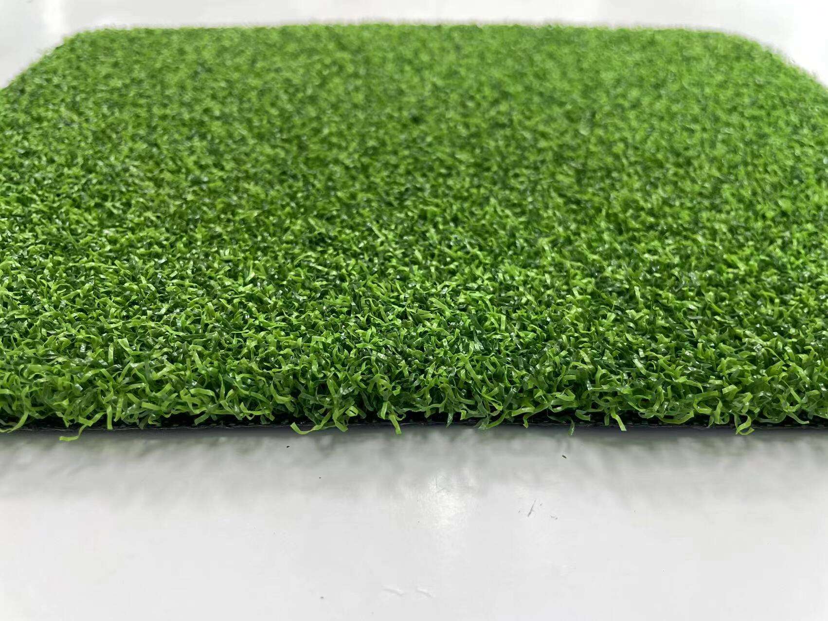 High Density Kindergarten Sports Lawn 15mm Mini Golf Putting Green Artificial Turf Grass Carpet supplier