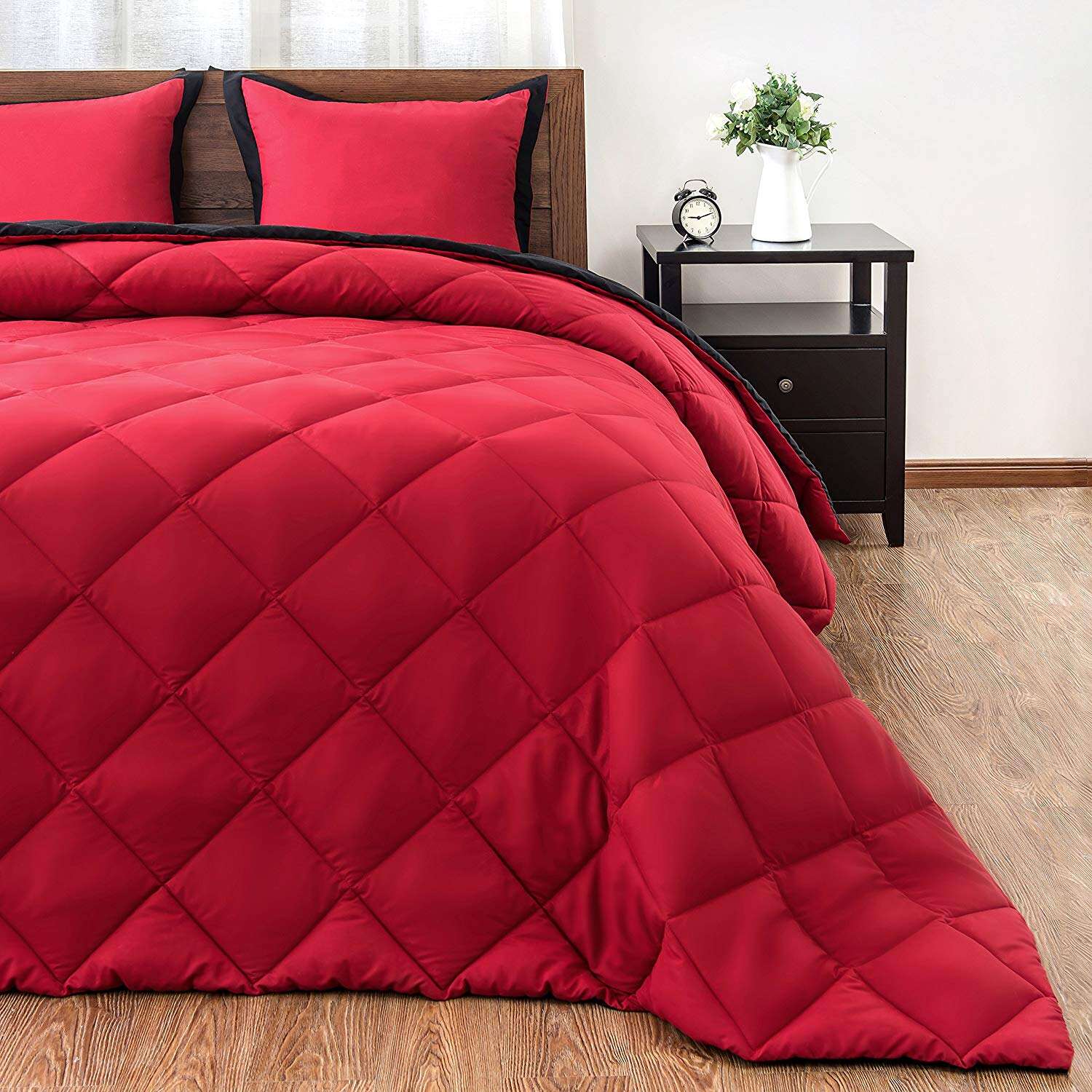 red and blank patchwork solid  polyester microfiber comforter quilt set pillow cover for home and hotel use factory