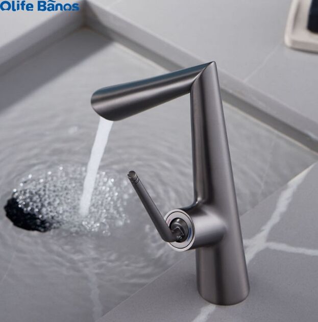 High Quality White Basin Faucet Deck Mounted Single hole Handle Tap Hot and Cold Mixer Tap With Art Style Brass