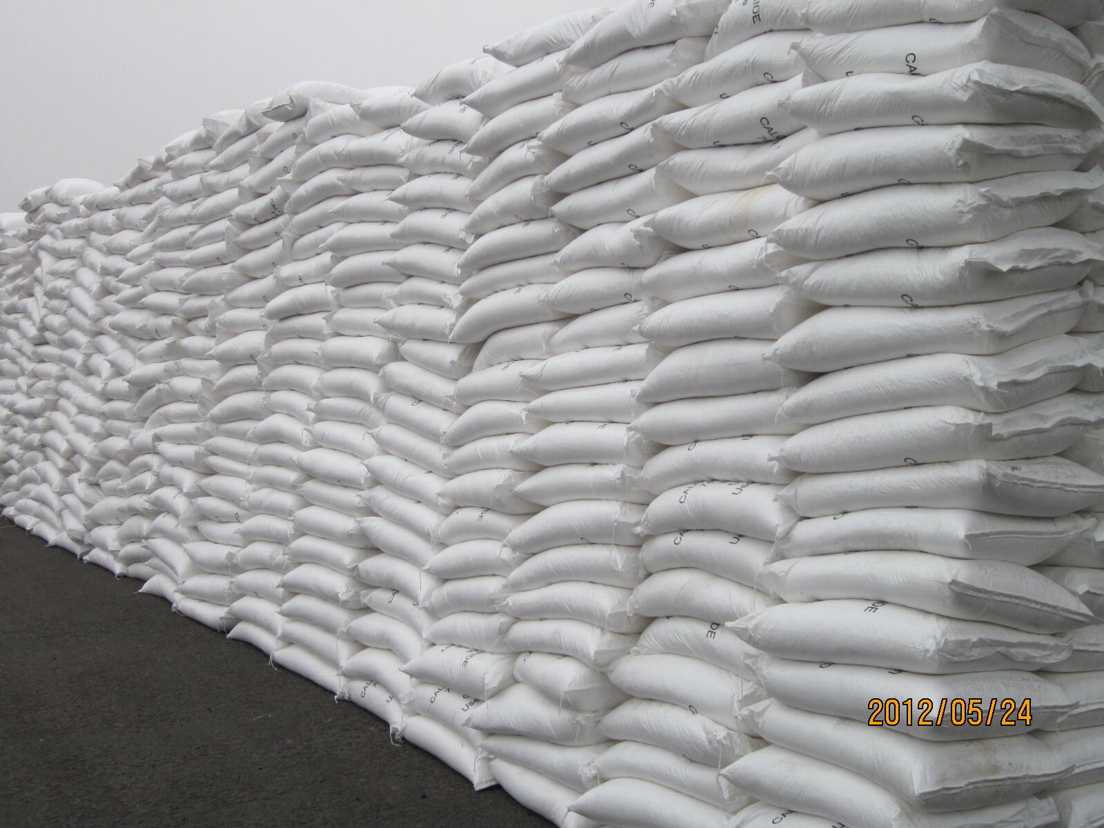 Factory Low Price Industrial Grade Food Grade CaCl2 Calcium Chloride Dehydrate manufacture