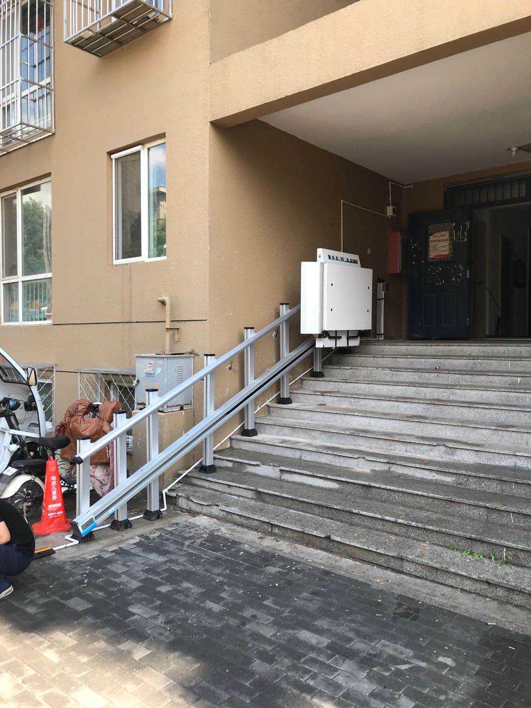 Special Utility Outdoor Electric Wheelchair Lift Curved Stairs Vertical Tilt Wheelchair Inclined Platform Stairs Wheelchair Lift supplier