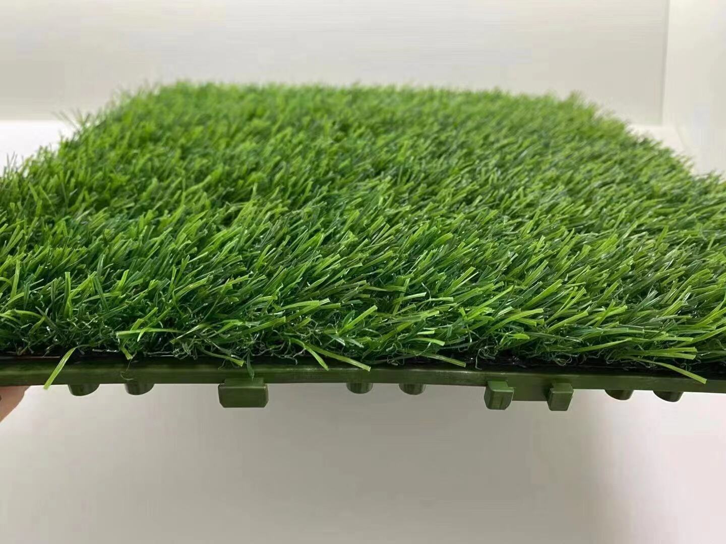 Easy-Install Soccer Badminton Sports Flooring Landscape Synthetic Turf Lawn Green Artificial Grass Carpet details