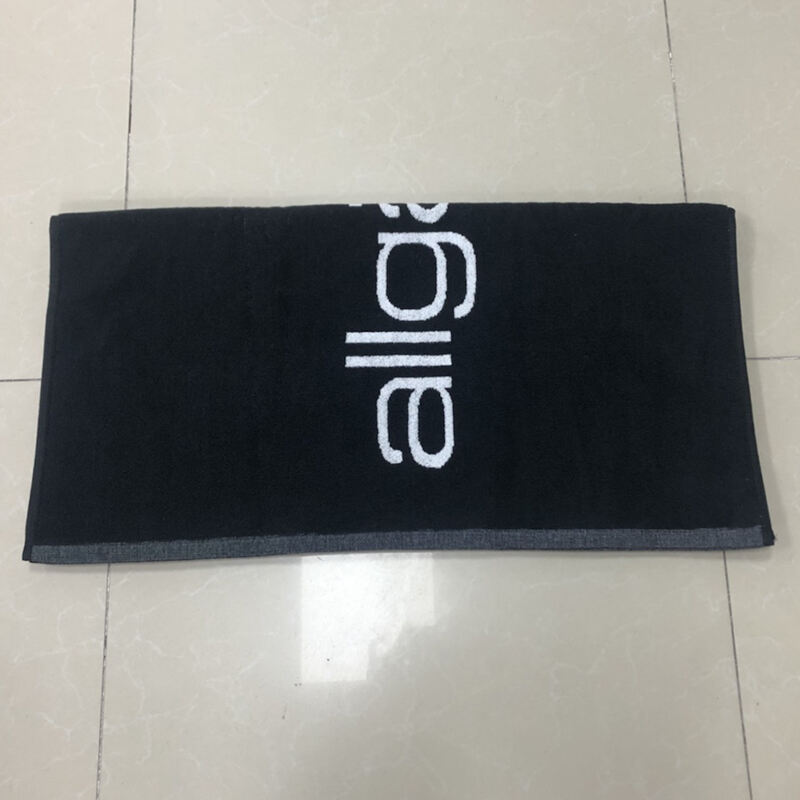 Custom 100% cotton classic black and white woven jacquard design beach towel factory