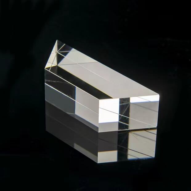 High Transparent Ar Coated Optical Glass Sapphire Fused Silica Trapezoidal Dove Prism factory