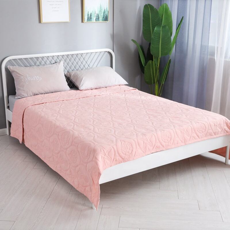 High Quality Custom Solid Color Quilted Bed Spread Summer Embossing ultrasonic quilts