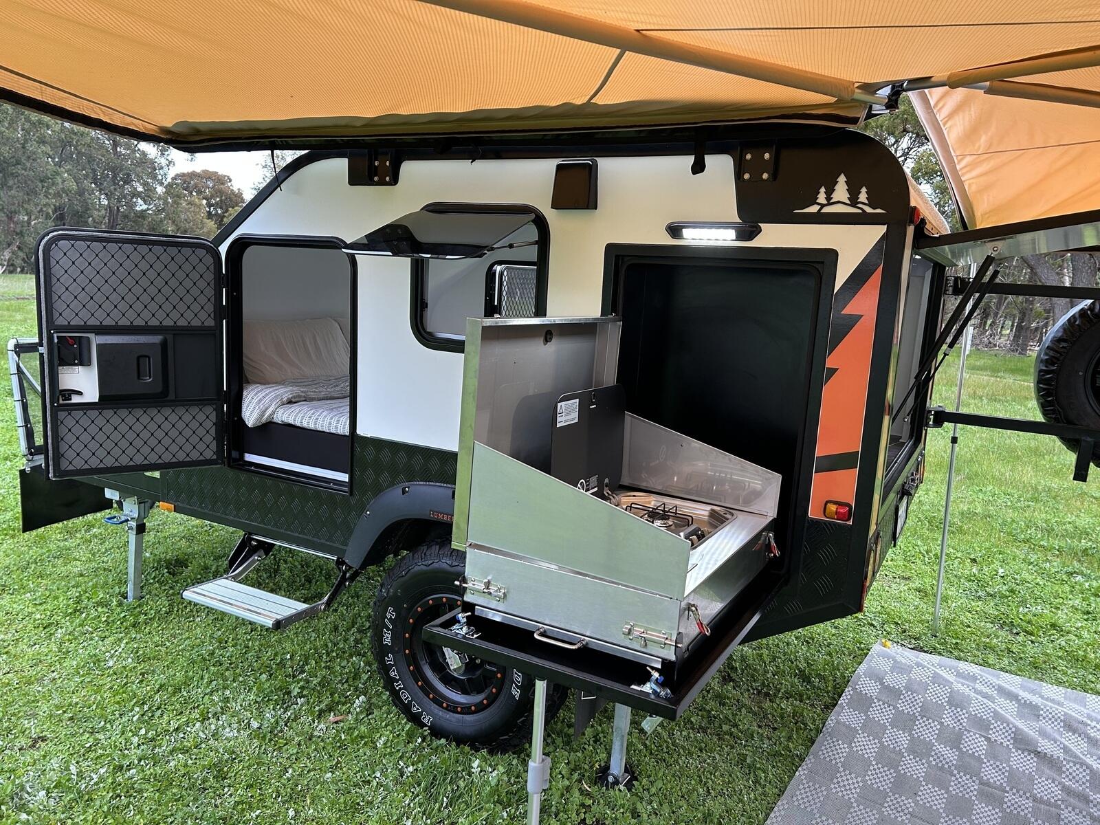 Pioneer Reisecamper Hardtop Geländewagen Wohnwagenanhänger Familiencaravan ab Werk zu verkaufen