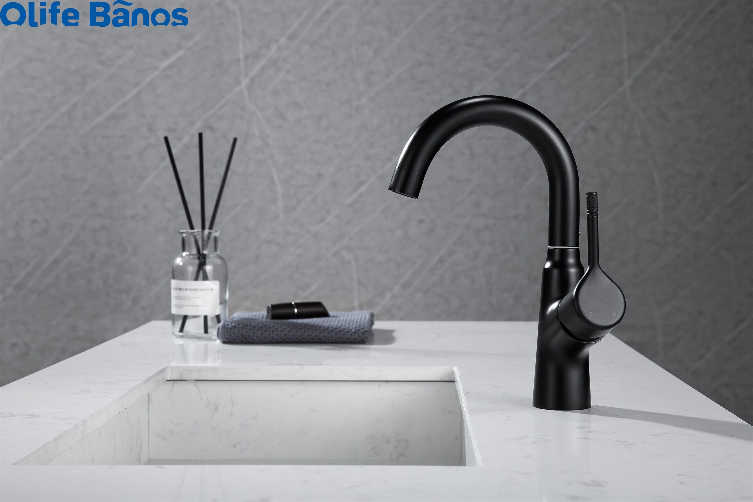 Olife Banos high quality  Hot and cold bathroom mixer gold black chrome  brush basin faucet water tap for hotel apartment supplier