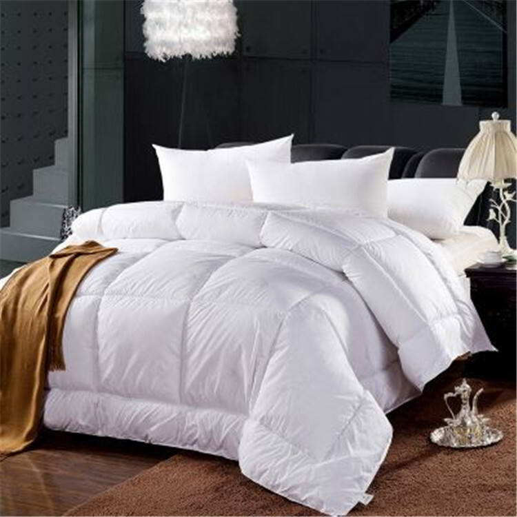 Wholesale All Season Comforter Hotel Bedding bed Quilt