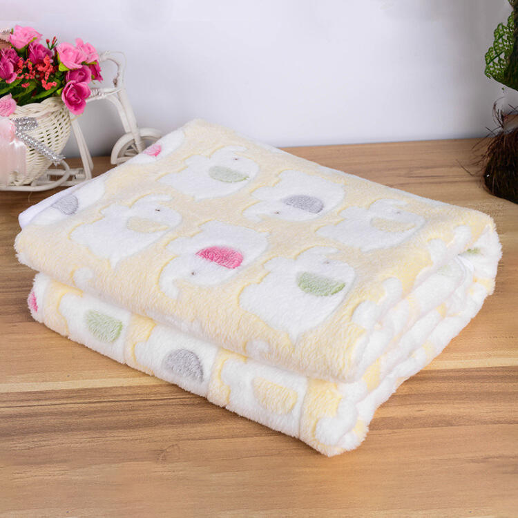 Super Soft Pet Blanket Winter Warm Cat Dog Blanket Puppy Bed Mat Covers Comfortable Doggy Cushion Sleeping Blanket Pet Supplies supplier