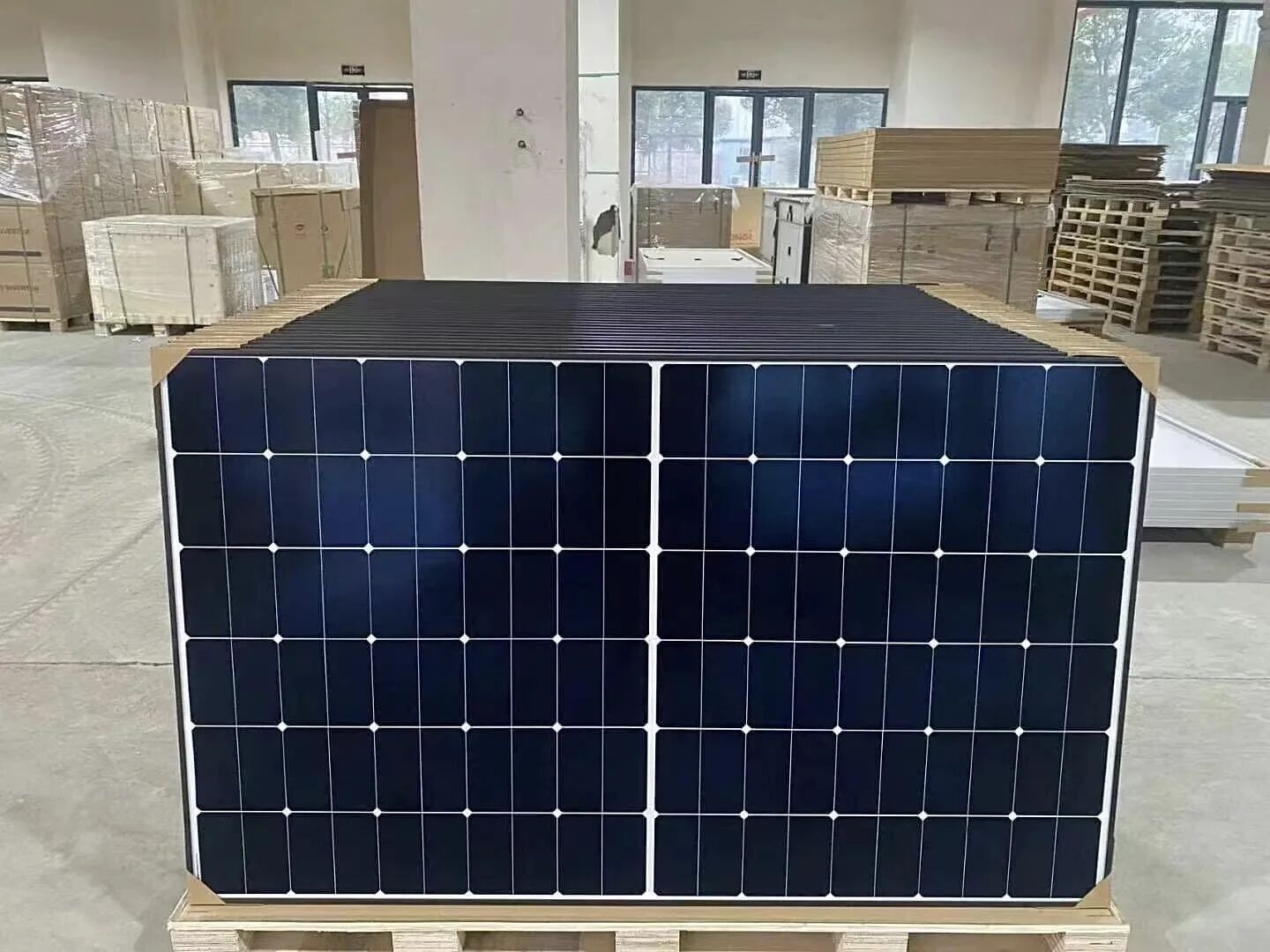 EU popular Longi solar panel LR5-54HTH 410-450W Hi-MO6 7 108 Half Cells Solar Panel for home Solar Energy System manufacture