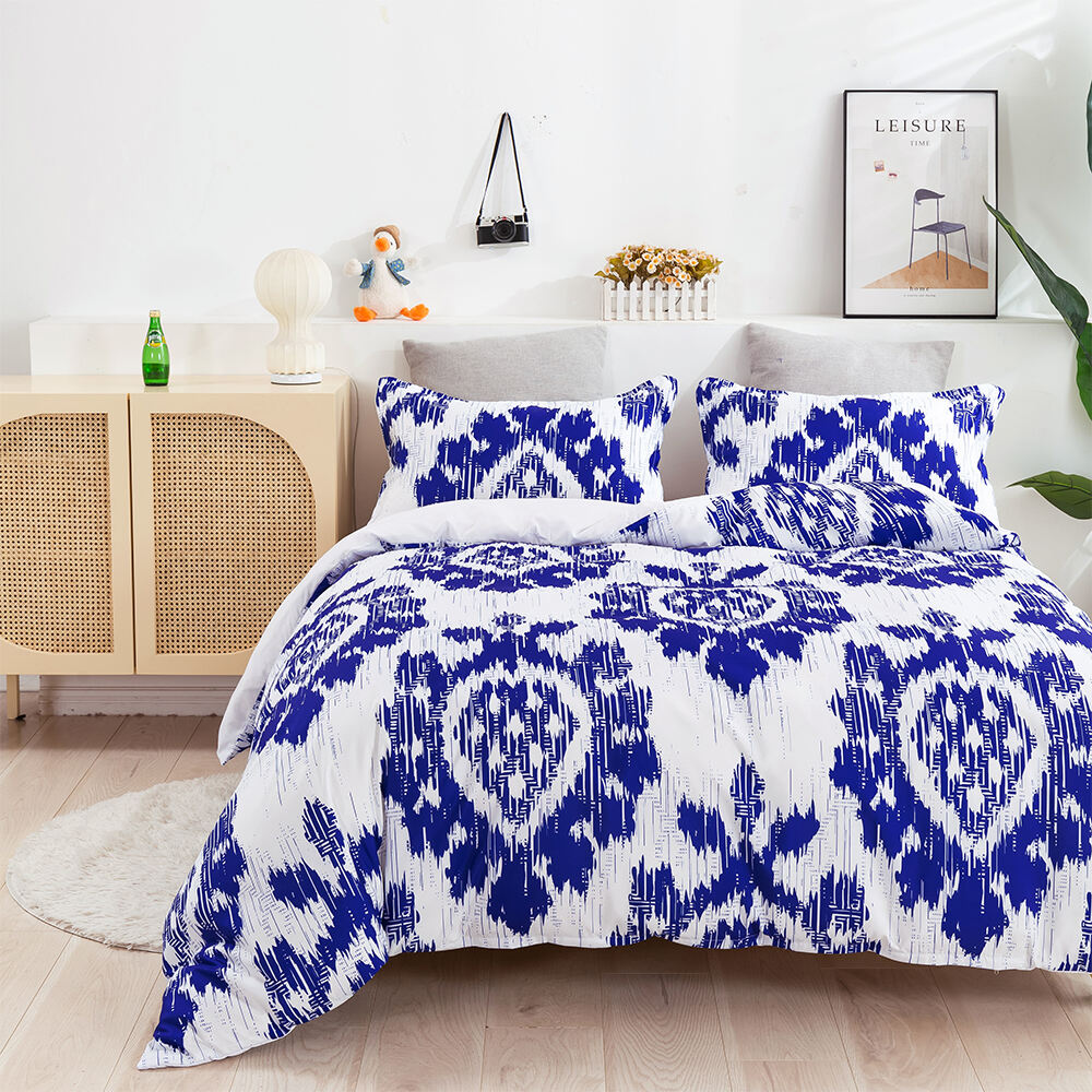 Cheap 3D design print custom bedding set anti wrinkle bedsheets blue and white quilt cover factory