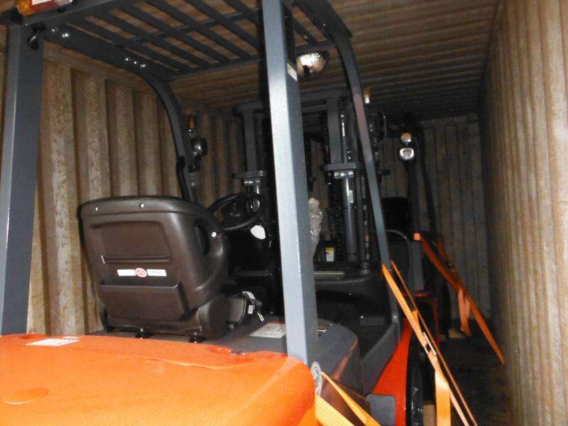 Contact Supplier Leave Messages Diesel Forklift 2 Ton CPCD20 with 3 Stage 4.5 Meter Mast Used in Container supplier