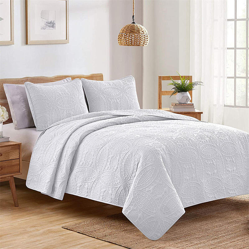 High Quality wholesale solid color Morden Bedding three piece bed cover quilting ultrasonic weave quilt supplier