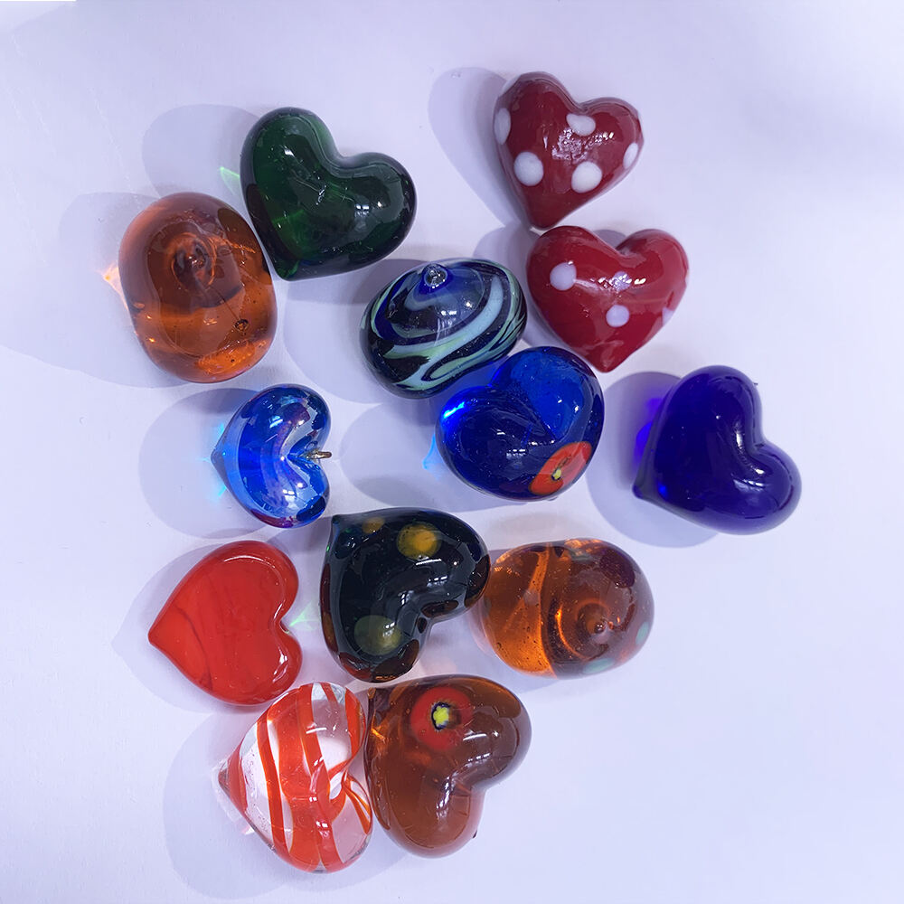 Best Selling Valentines Mix Irregular glass heart DIY glass Pendants for Necklace Pendant factory