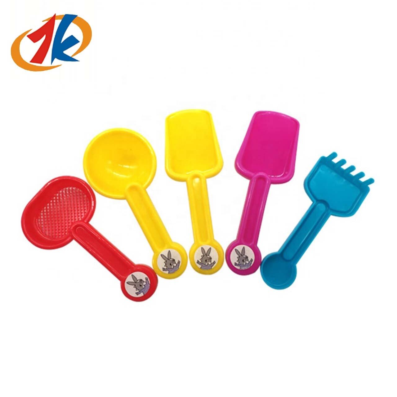 2024 new summer game set promotion gift plastic beach sports bucket tools toy supplier