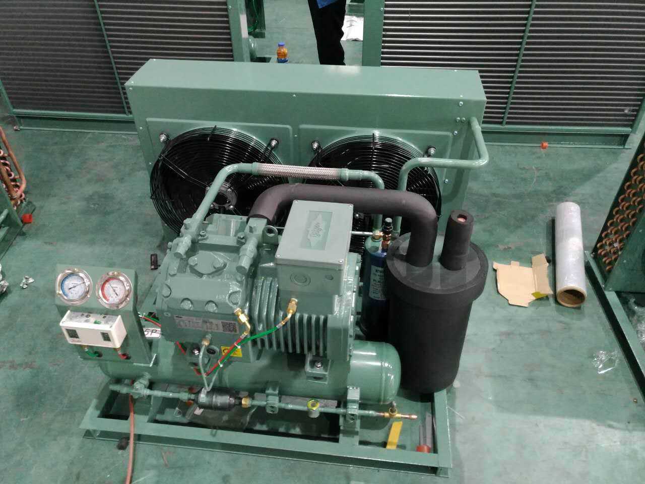 Unité de condensation de compresseur de réfrigération pour l'usine d'entreposage au froid
