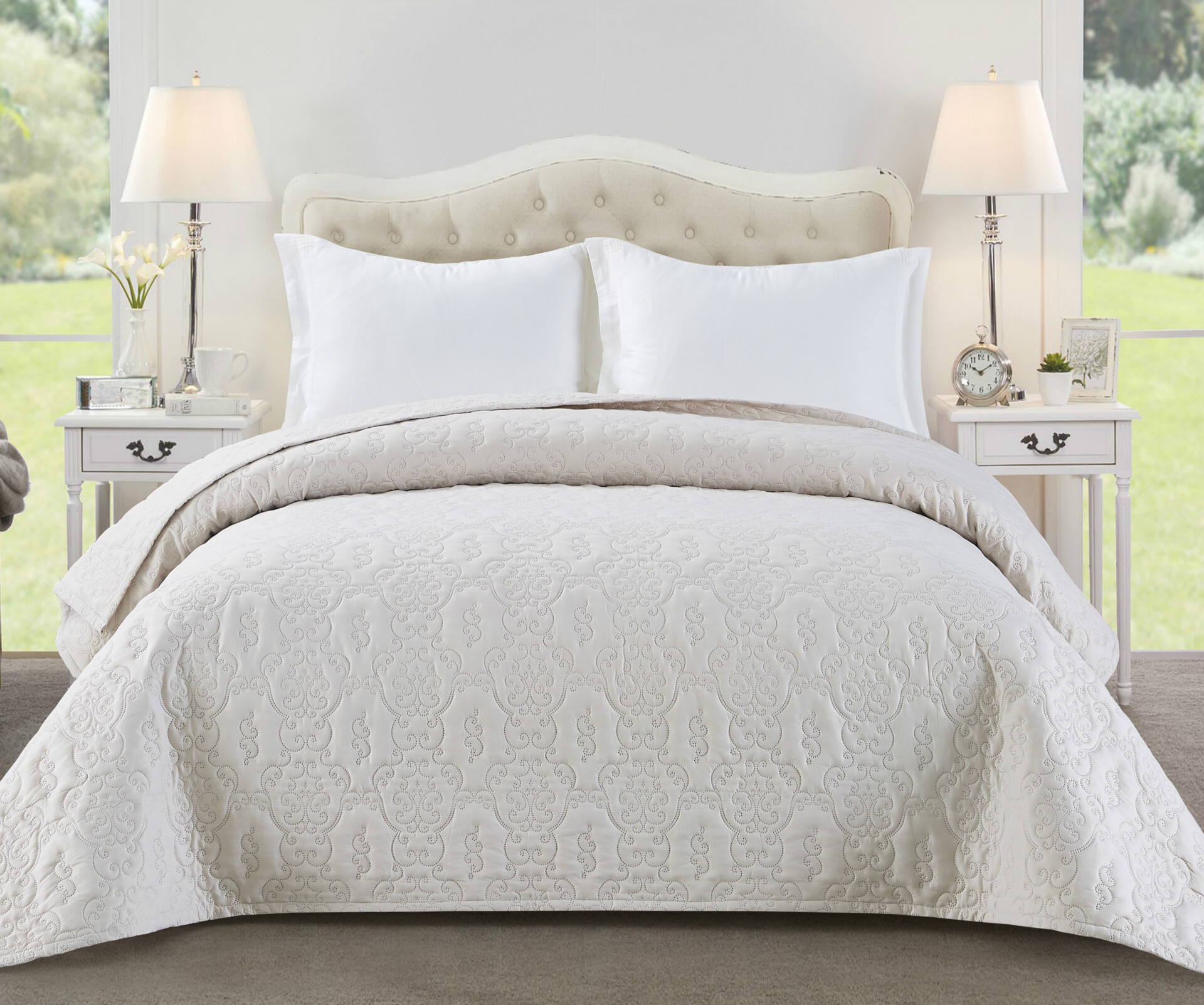 Superior Quality 100% microfiber Lightweight washable home use ultrasonic quilted coverlet manufacture