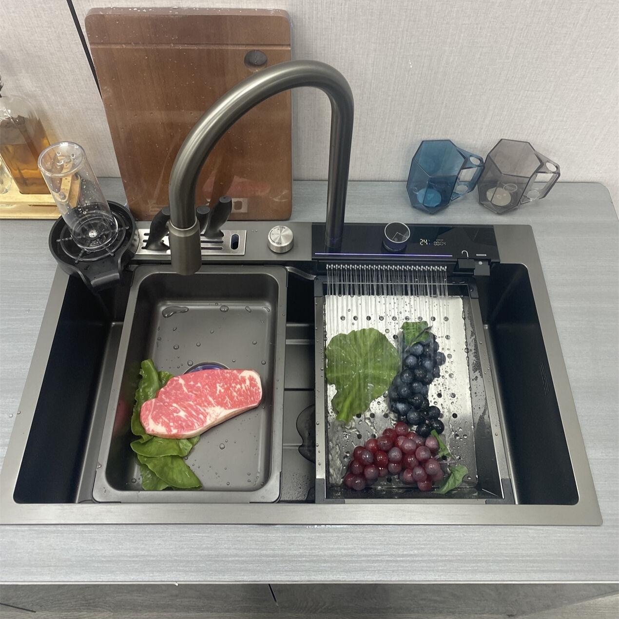 2023 New Design Temperature Digital Display Waterfall Faucet  304 Stainless Steel Kitchen Sink With Knife Holder