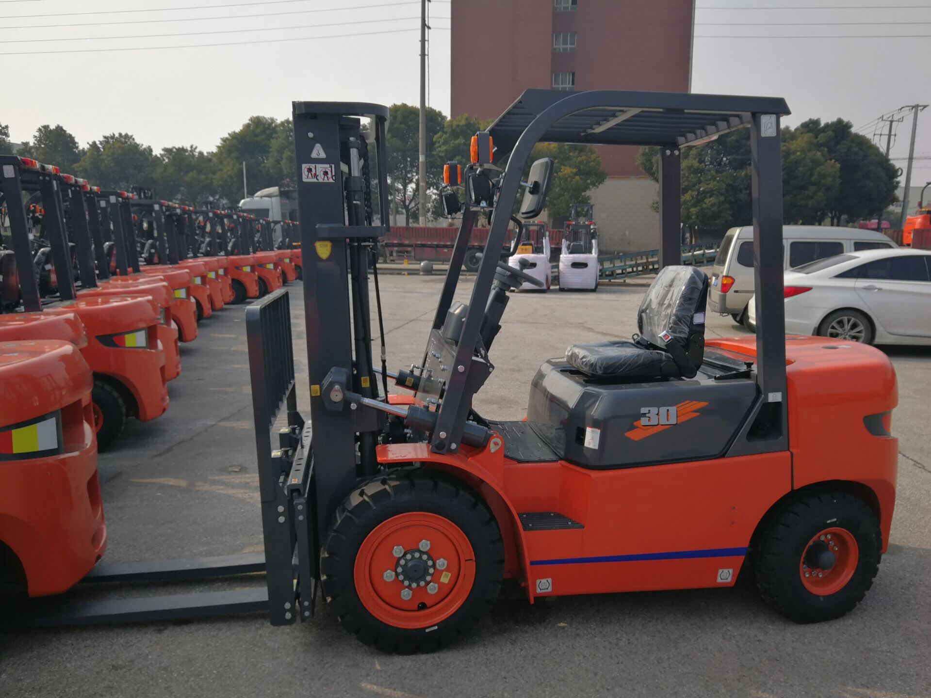 China Top Brand 3T Diesel Forklift LG30DT with High Quality Spare Parts factory