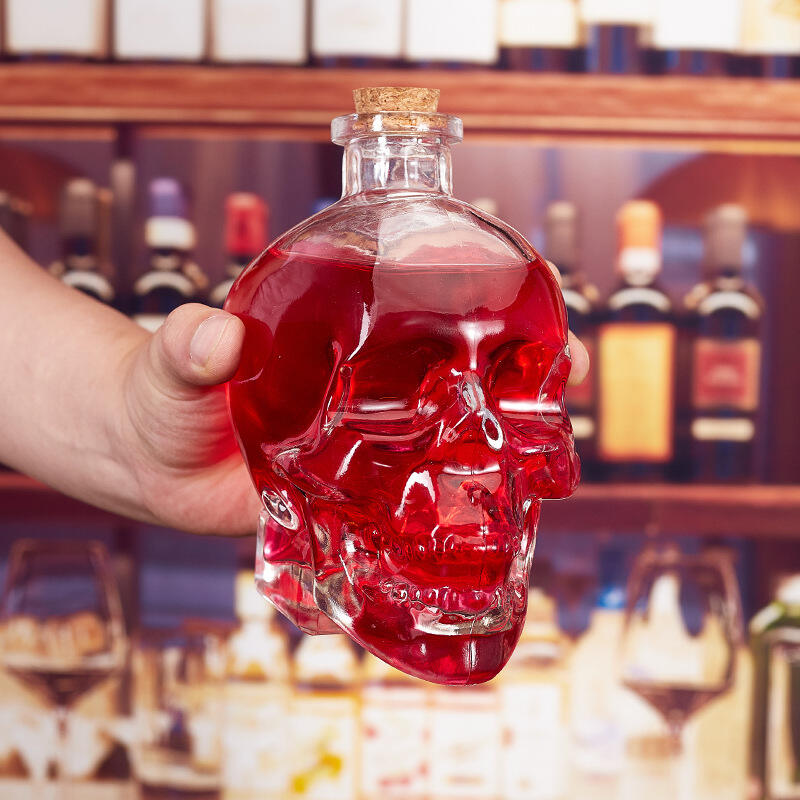Skull clear glass bottle