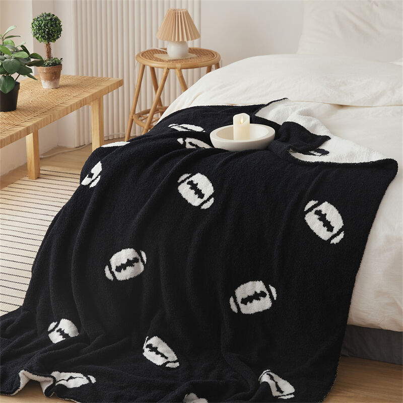 New arrival 100% polyester super fluffy microfiber soft rugby knitted blanket for home decoration factory