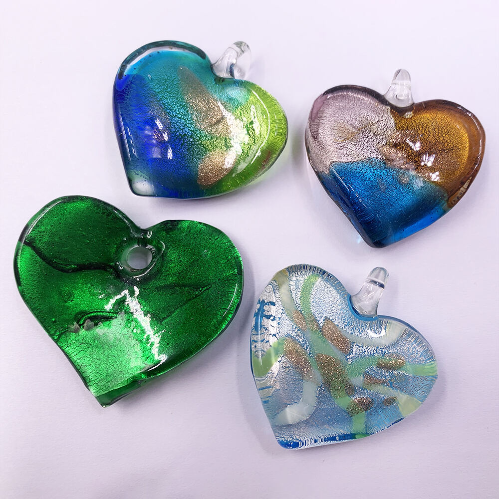 Best Selling Valentines Mix Irregular glass heart DIY glass Pendants for Necklace Pendant factory